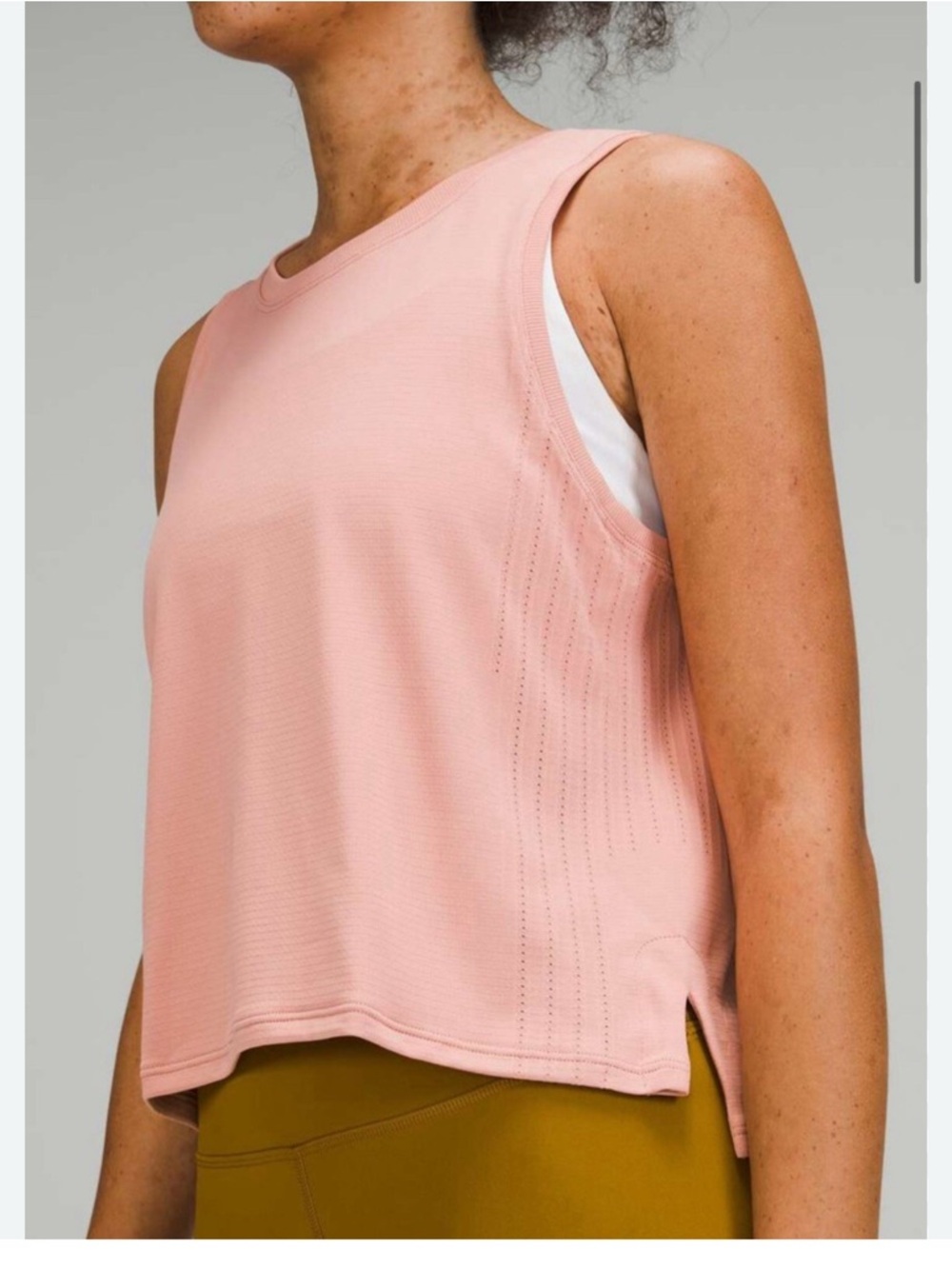 Lululemon Train To Be Peach Pink  Sleeveless Scoop Neck Tank Top Size 10